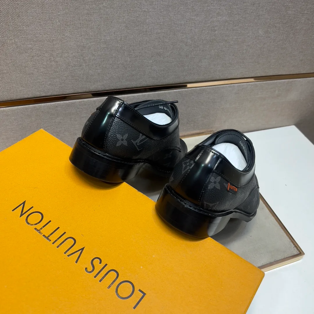 ⬛️Men's shoes💰p462【LV～】Men's casual formal leather shoes 2025z cabinet sales simultaneously 🔶Size: 39-44#️⃣ 🔷2 colors🔜The upper is made of multi-material splicing➕Cow leather lining, comfortable and breathable, sole: original comfortable and wear-resistant outsole, ⚠️real thing📱photographed🎬real thing is better📢📢📢